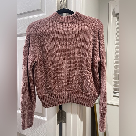 WORN ONCE ✨ Mauve Pink Cropped Knit Sweater - Picture 3 of 4